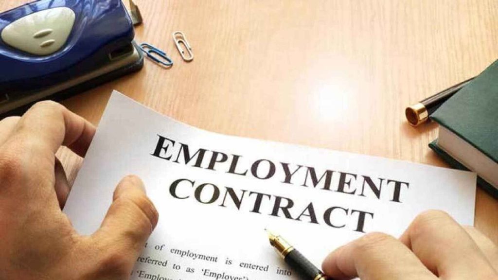 labour contract in UAE 