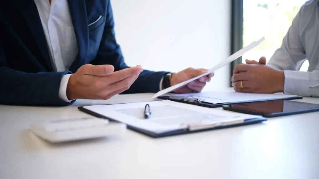 Labour contract in uae