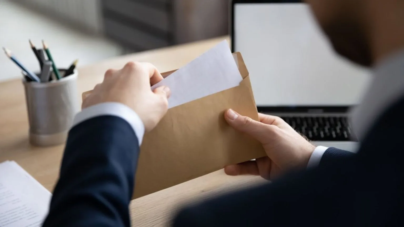 Guide to Obtaining a No Objection Certificate in the UAE