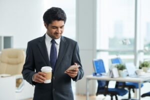 how to start a business in uae