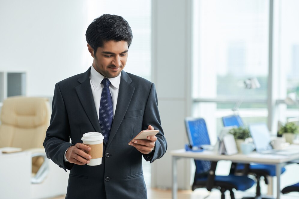 how to start a business in uae