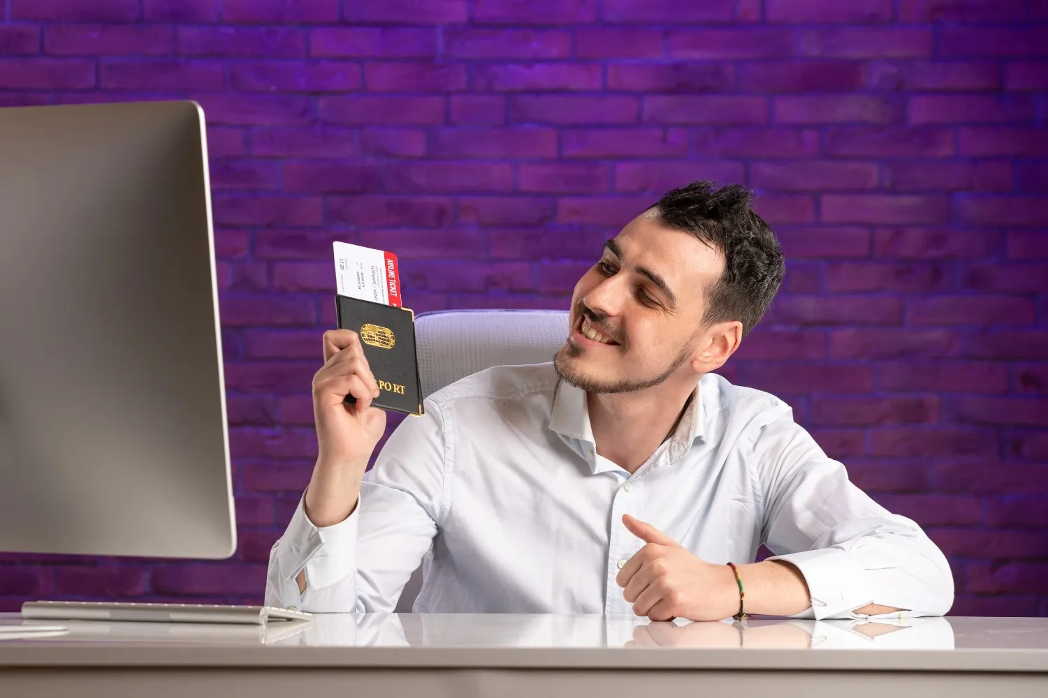 Dubai Free Zone Visa Benefits for Employee